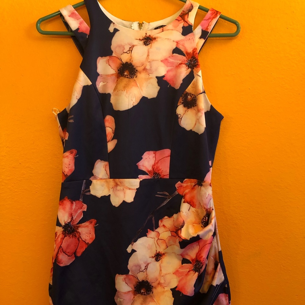 Mini dress